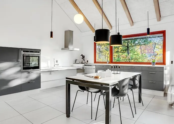Stunning In With Kitchen Vakantiehuis